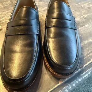 Banana republic Classic Black Leather Loafers mens 8 NIB